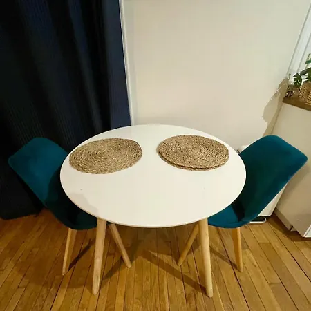 Apartment Porte De Versailles Olivier De Serre